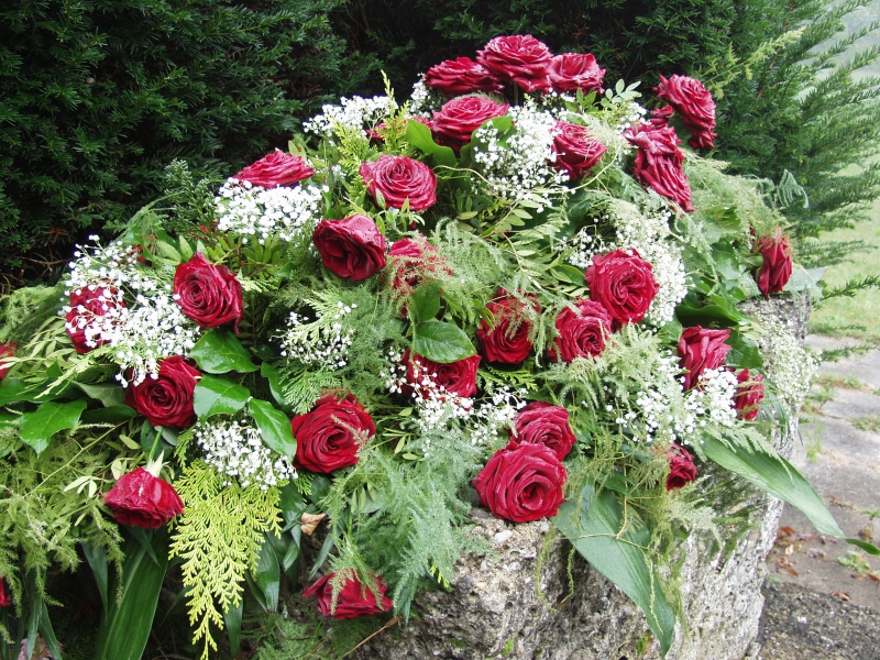 funeraire-LES SALLES SUR VERDON-min_roses-61203